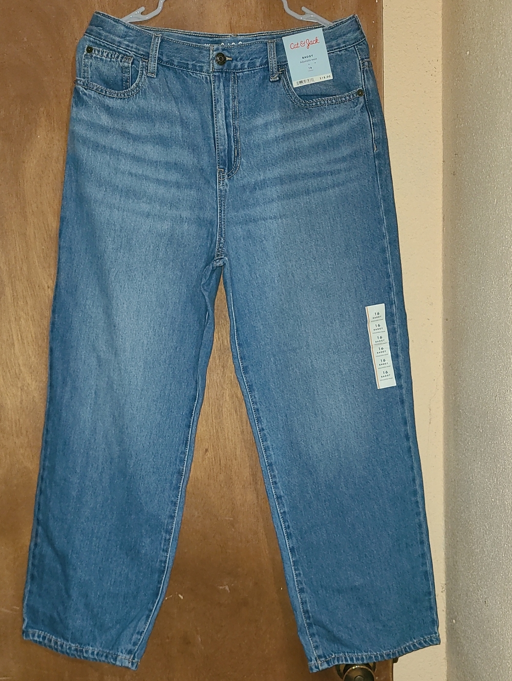 Cat & Jack Women's Straight Leg Jeans - Medium Blue Denim